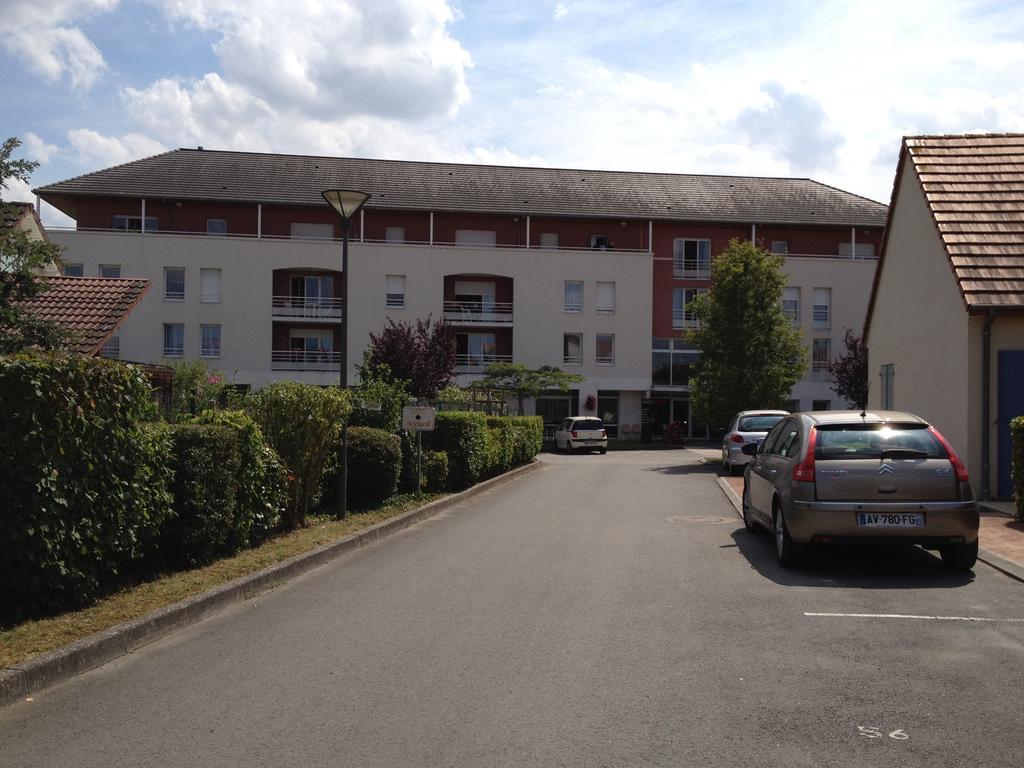 Domitys Le Village Vierzon Exterior photo